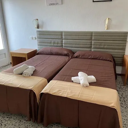 El Roser 1 Πανσιόν L' Escala