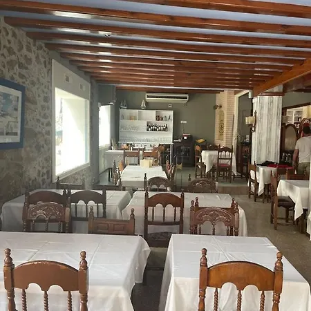 Guest house El Roser 1