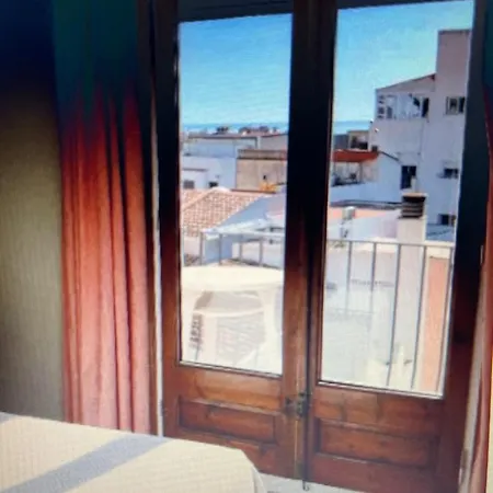 El Roser 1 Guest house L'Escala